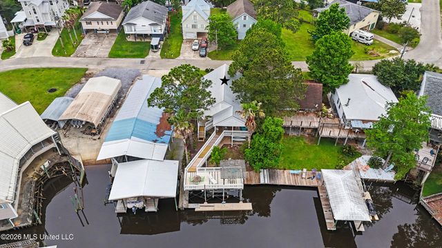 6330 Shawnee Street, Kiln, MS 39556
