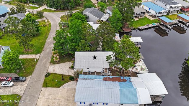 6330 Shawnee Street, Kiln, MS 39556