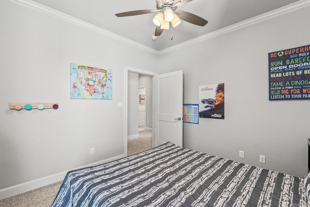 301 Kanis Ridge Dr, Little Rock, AR 72223