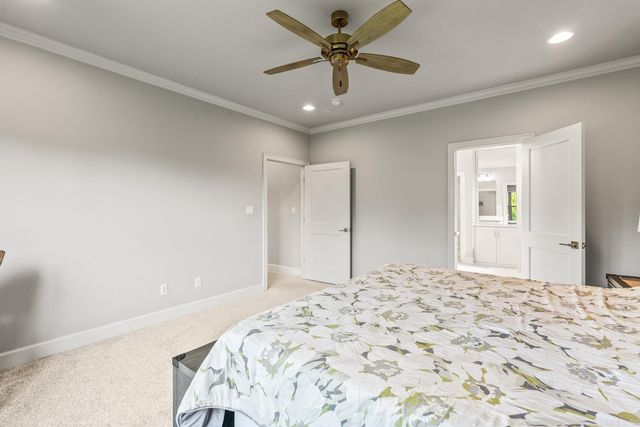 301 Kanis Ridge Dr, Little Rock, AR 72223