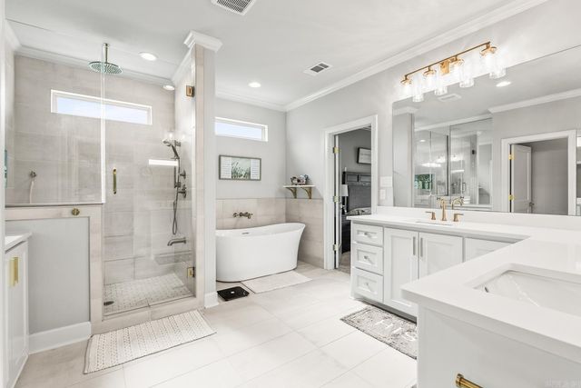 301 Kanis Ridge Dr, Little Rock, AR 72223