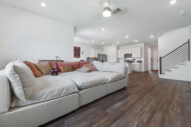 815 Devils Bridge Street, Conroe, TX 77303