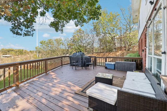 3901 Silver Meadow Lane, Grand Prairie, TX 75052