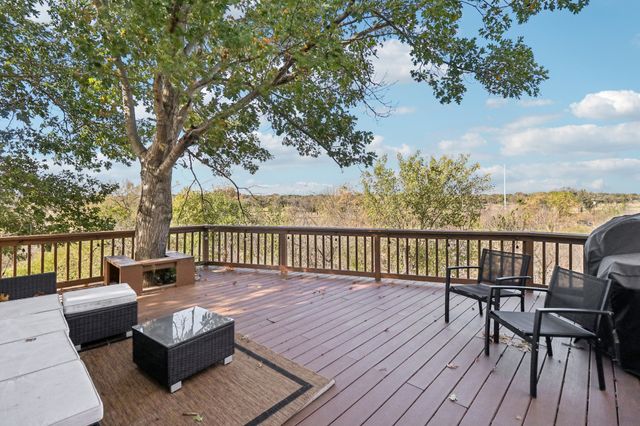 3901 Silver Meadow Lane, Grand Prairie, TX 75052