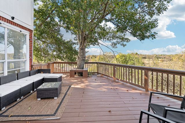 3901 Silver Meadow Lane, Grand Prairie, TX 75052