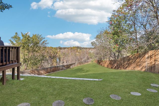 3901 Silver Meadow Lane, Grand Prairie, TX 75052