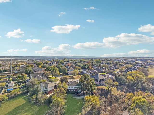 3901 Silver Meadow Lane, Grand Prairie, TX 75052