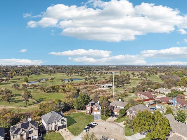 3901 Silver Meadow Lane, Grand Prairie, TX 75052