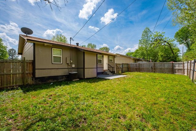 1804 Kelly Drive, Jacksonville, AR 72076