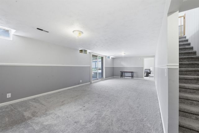 925 E Betsy Ross Dr, Andover, KS 67002