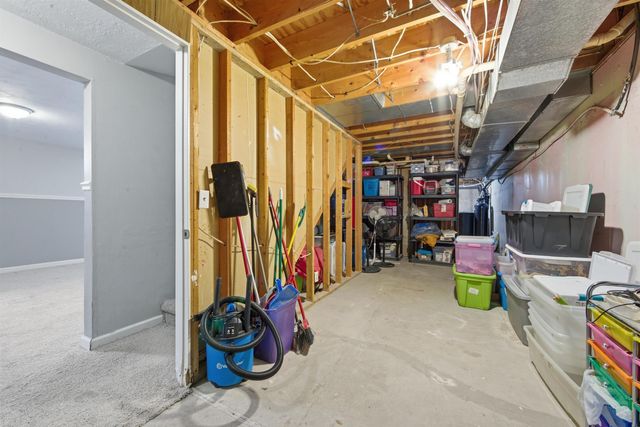 925 E Betsy Ross Dr, Andover, KS 67002