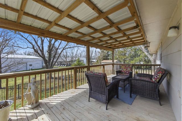 925 E Betsy Ross Dr, Andover, KS 67002