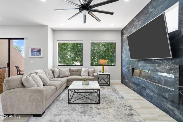8270 N HAYDEN Road 2005, Scottsdale, AZ 85258