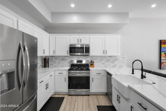 8270 N HAYDEN Road 2005, Scottsdale, AZ 85258