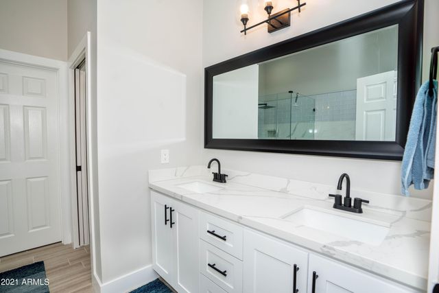 8270 N HAYDEN Road 2005, Scottsdale, AZ 85258
