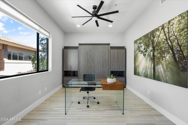 8270 N HAYDEN Road 2005, Scottsdale, AZ 85258