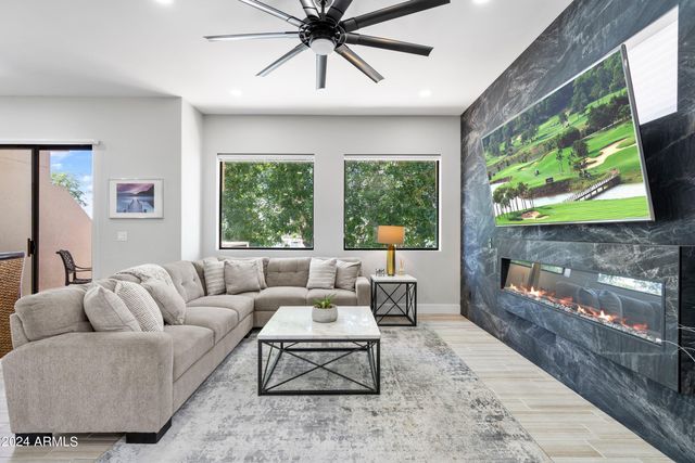8270 N HAYDEN Road 2005, Scottsdale, AZ 85258