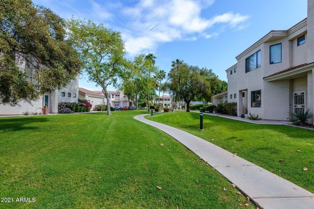 8270 N HAYDEN Road 2005, Scottsdale, AZ 85258