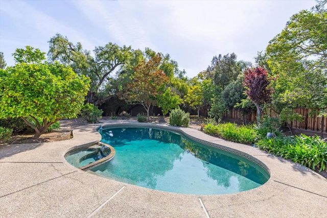 19875 SEA GULL Way, Saratoga, CA 95070