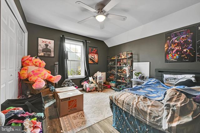 214 LOGHES DR, Manheim, PA 17545