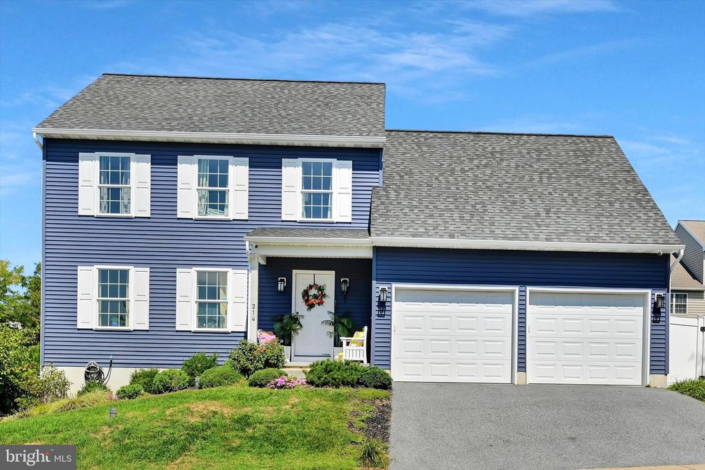 214 LOGHES DR, Manheim, PA 17545