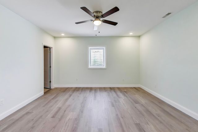 2427 Bennington Avenue, Schererville, IN 46375