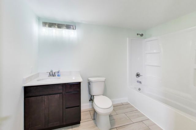 2427 Bennington Avenue, Schererville, IN 46375