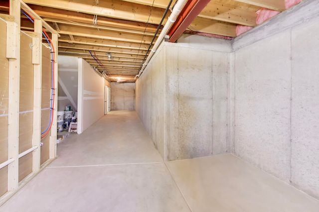 2427 Bennington Avenue, Schererville, IN 46375