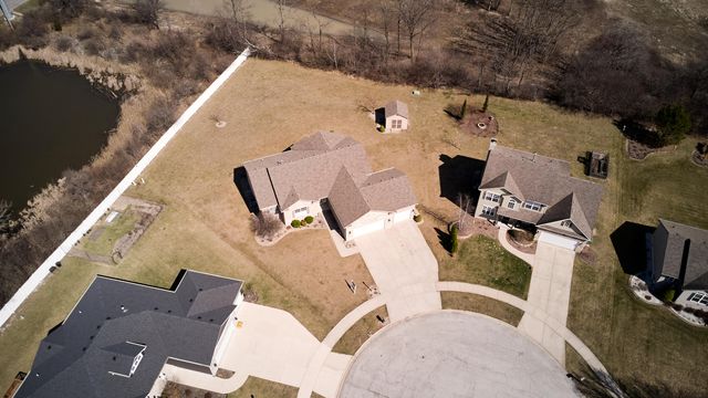 2427 Bennington Avenue, Schererville, IN 46375