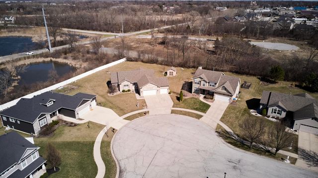 2427 Bennington Avenue, Schererville, IN 46375