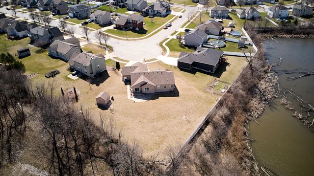 2427 Bennington Avenue, Schererville, IN 46375