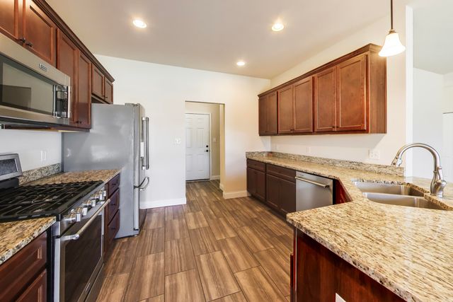 2427 Bennington Avenue, Schererville, IN 46375