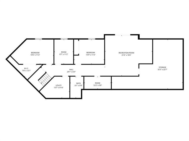 4322 Woodridge Drive, Eau Claire, WI 54701