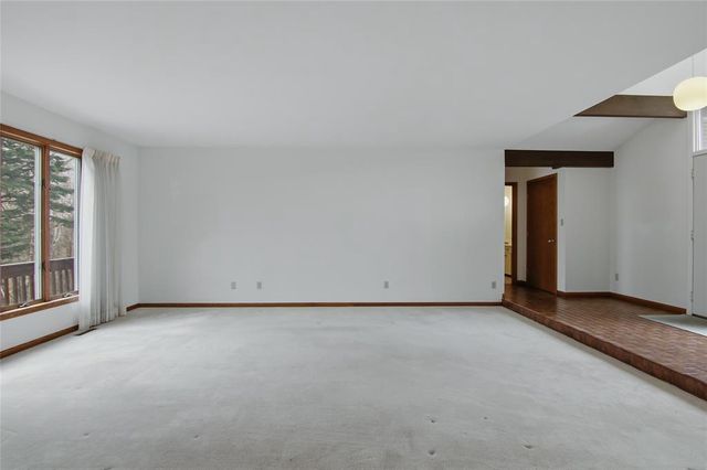 4322 Woodridge Drive, Eau Claire, WI 54701