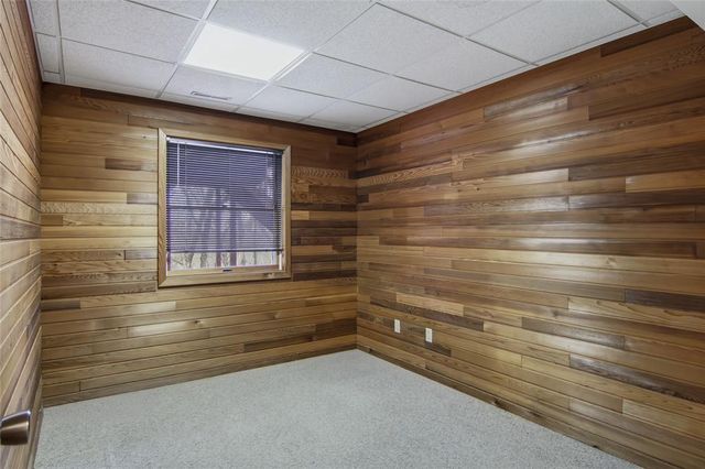 4322 Woodridge Drive, Eau Claire, WI 54701