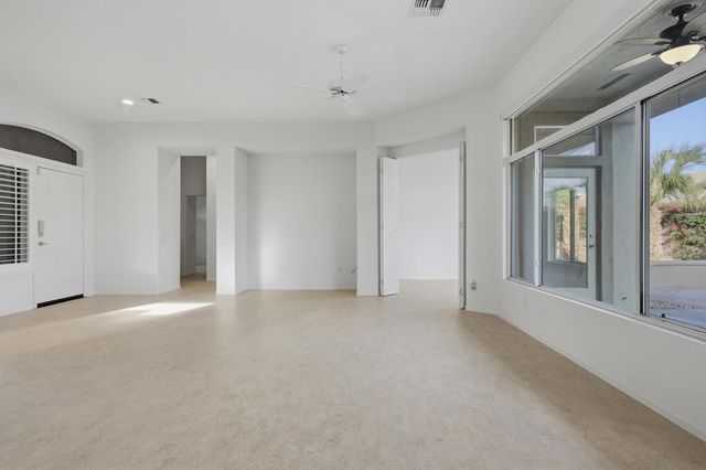 78668 Kentia Palm Drive, Palm Desert, CA 92211