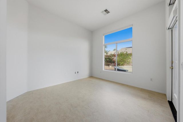 78668 Kentia Palm Drive, Palm Desert, CA 92211