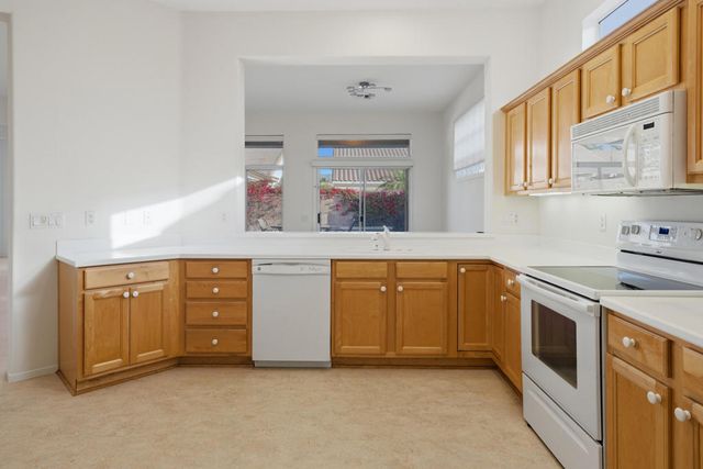 78668 Kentia Palm Drive, Palm Desert, CA 92211