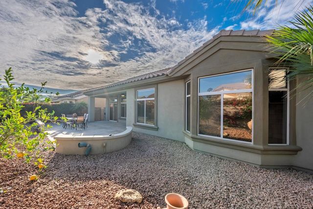 78668 Kentia Palm Drive, Palm Desert, CA 92211