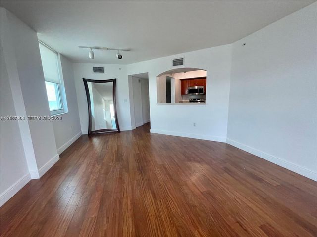 9201 Collins Ave 321, Surfside, FL 33154