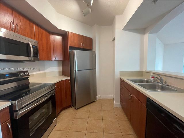 9201 Collins Ave 321, Surfside, FL 33154