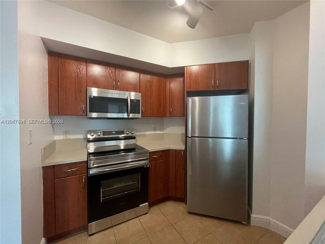 9201 Collins Ave 321, Surfside, FL 33154