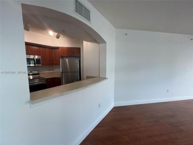 9201 Collins Ave 321, Surfside, FL 33154