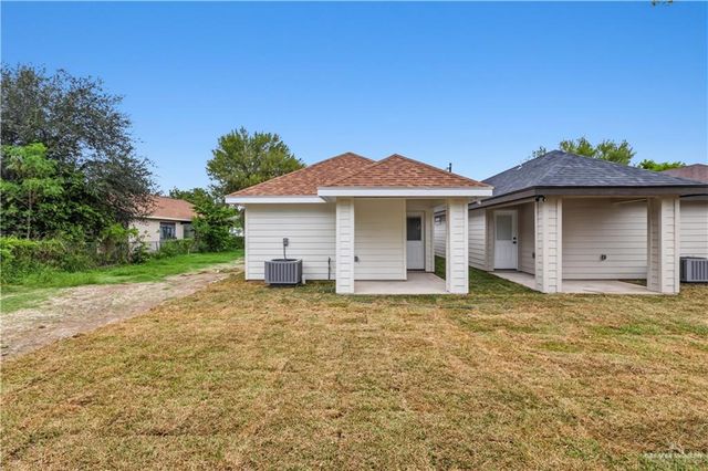 215 W Bell Avenue, Pharr, TX 78577