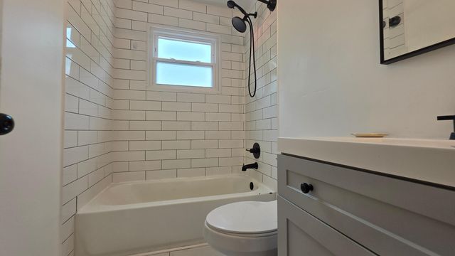 3137 Hillgate Road, Columbus, OH 43207
