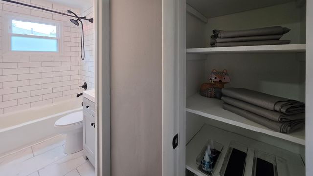 3137 Hillgate Road, Columbus, OH 43207