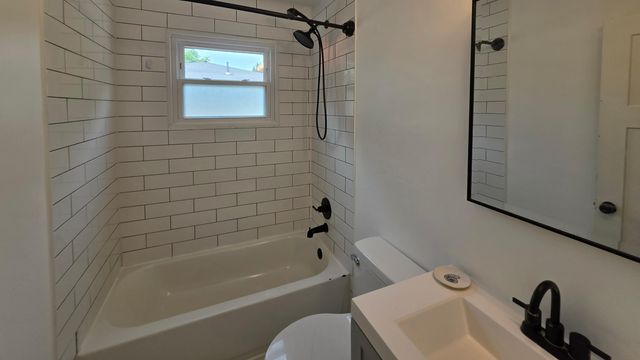 3137 Hillgate Road, Columbus, OH 43207
