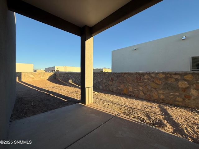 7664 Alila Way, Las Cruces, NM 88012