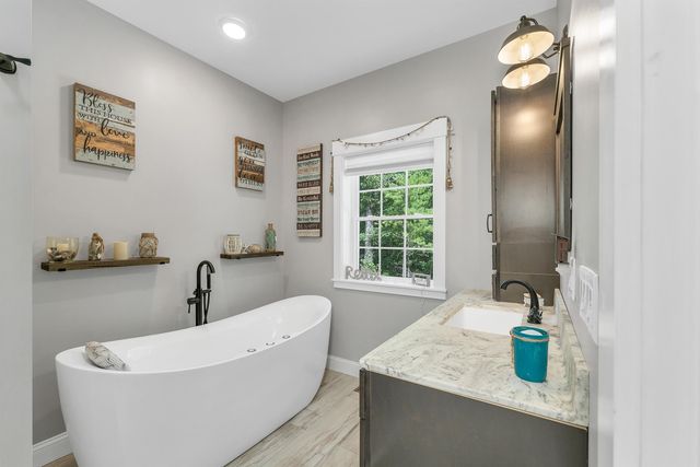 4 Remington Court, Tuftonboro, NH 03816