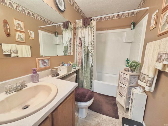 608 Wynterbrooke Drive, Kokomo, IN 46901